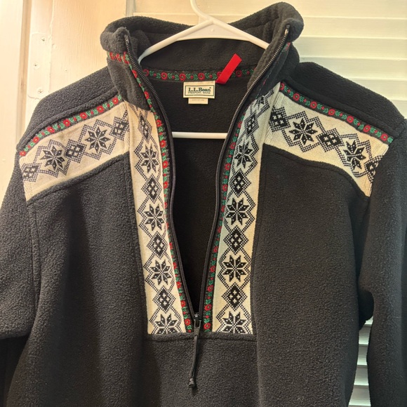 L.L. Bean Black quarter zip soft sweatshirt/jacket - Picture 2 of 2